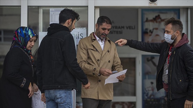 KPSS ön lisans oturumu başladı